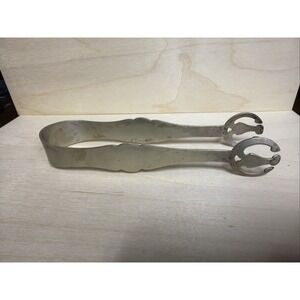 Hilton silver-plated ice or sugar Cube  tongs